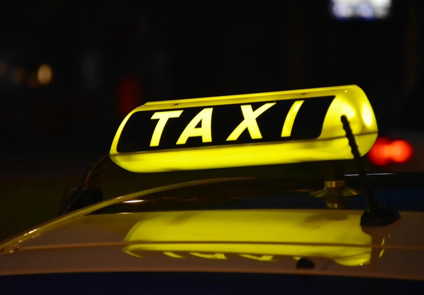 Flygtaxi från Säter till Dala Airport och Arlanda – Sätertaxi
